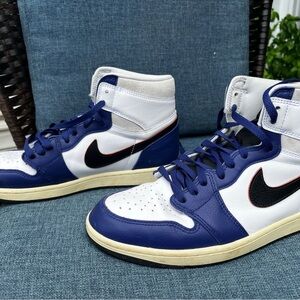 Nike Men's Air Jordan Retro 1 High OG Casual Shoes